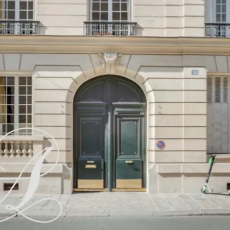 Edelweis, F2 Saint Dominique Apartamento París